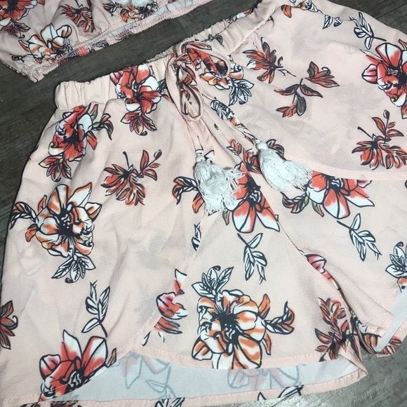 Boho Floral Crop Top and Shorts Set - Picture 6 of 6